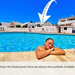 At The Beach, Sunny & 2 Heated Pools, Large Terrace, In Адехе
