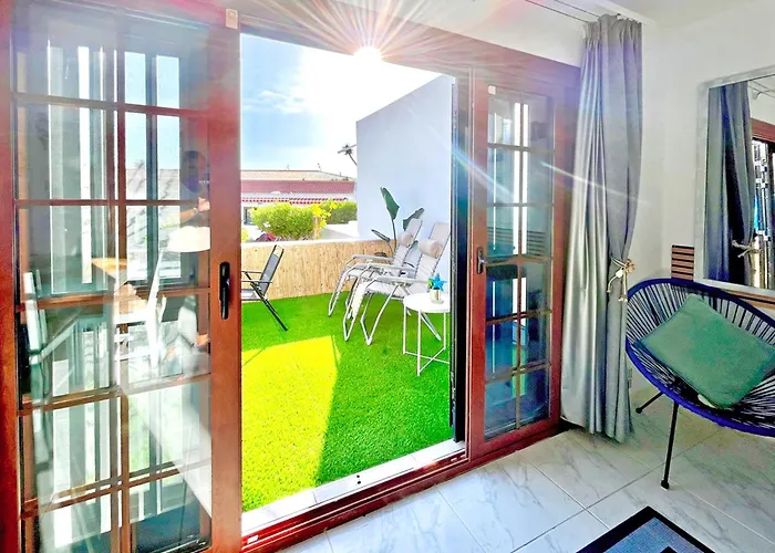 Appartement At The Beach, Sunny & 2 Heated Pools, Large Terrace, In Costa Adeje (Tenerife)