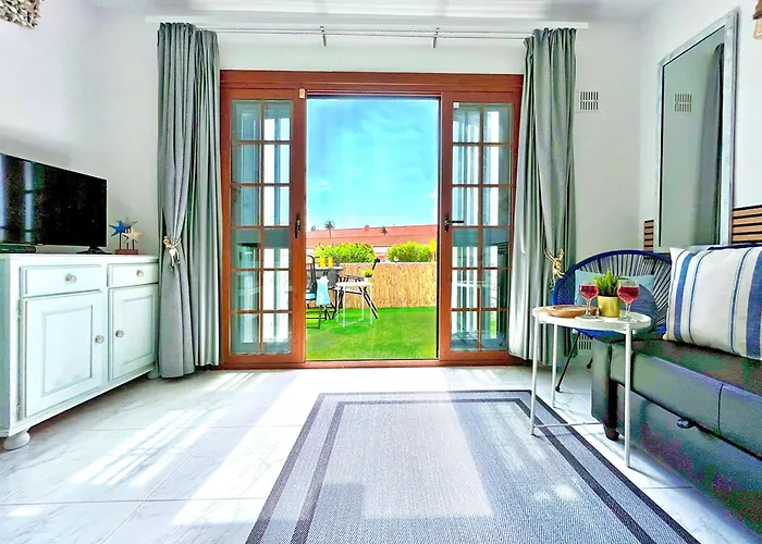 At The Beach, Sunny & 2 Heated Pools, Large Terrace, In Appartement Costa Adeje (Tenerife)