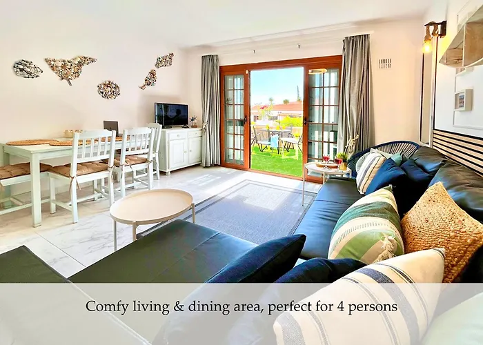 Appartement At The Beach, Sunny & 2 Heated Pools, Large Terrace, In