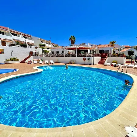 At The Beach, Sunny & 2 Heated Pools, Large Terrace, In *