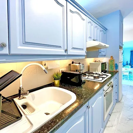 At The Beach, Sunny & 2 Heated Pools, Large Terrace, In *