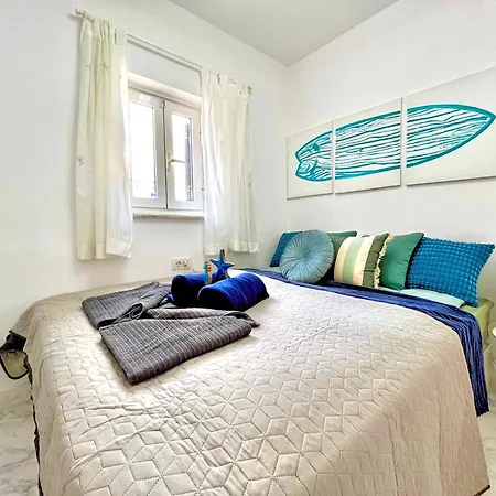 At The Beach, Sunny & 2 Heated Pools, Large Terrace, In Apartment *