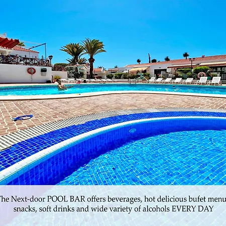 At The Beach, Sunny & 2 Heated Pools, Large Terrace, In Apartment *