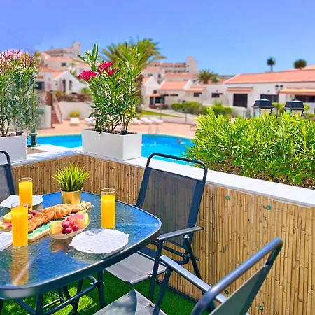 At The Beach, Sunny & 2 Heated Pools, Large Terrace, In Apartment Costa Adeje (Tenerife)